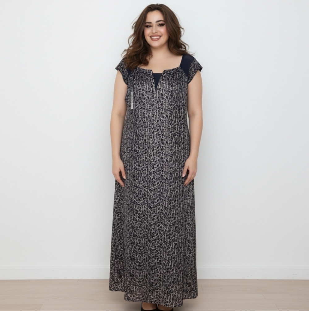 Elegant Navy and White Maxi Dress
